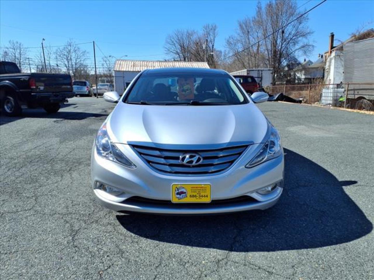 2012 Silver Hyundai SONATA Limited (5NPEC4AC8CH) with an 2.4L 2.4L I4 198hp 184ft. lbs. Fuel Injected engine, 6-Speed Shiftable Automatic transmission, located at 50 Eastern Blvd., Essex, MD, 21221, (410) 686-3444, 39.304367, -76.484947 - Photo#7
