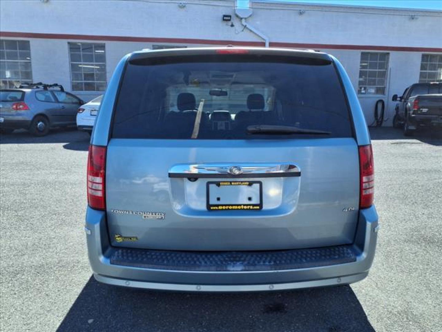 2008 Blue Chrysler Town and Country Limited (2A8HR64X68R) with an 4.0L 6 Cylinder Fuel Injected engine, Automatic transmission, located at 50 Eastern Blvd., Essex, MD, 21221, (410) 686-3444, 39.304367, -76.484947 - Photo#2