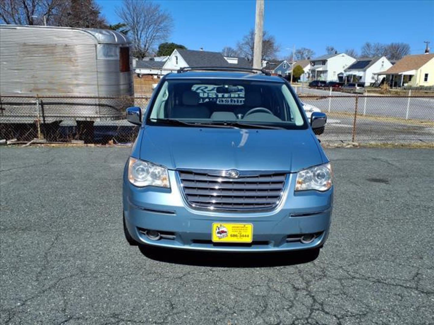 2008 Blue Chrysler Town and Country Limited (2A8HR64X68R) with an 4.0L 6 Cylinder Fuel Injected engine, Automatic transmission, located at 50 Eastern Blvd., Essex, MD, 21221, (410) 686-3444, 39.304367, -76.484947 - Photo#5