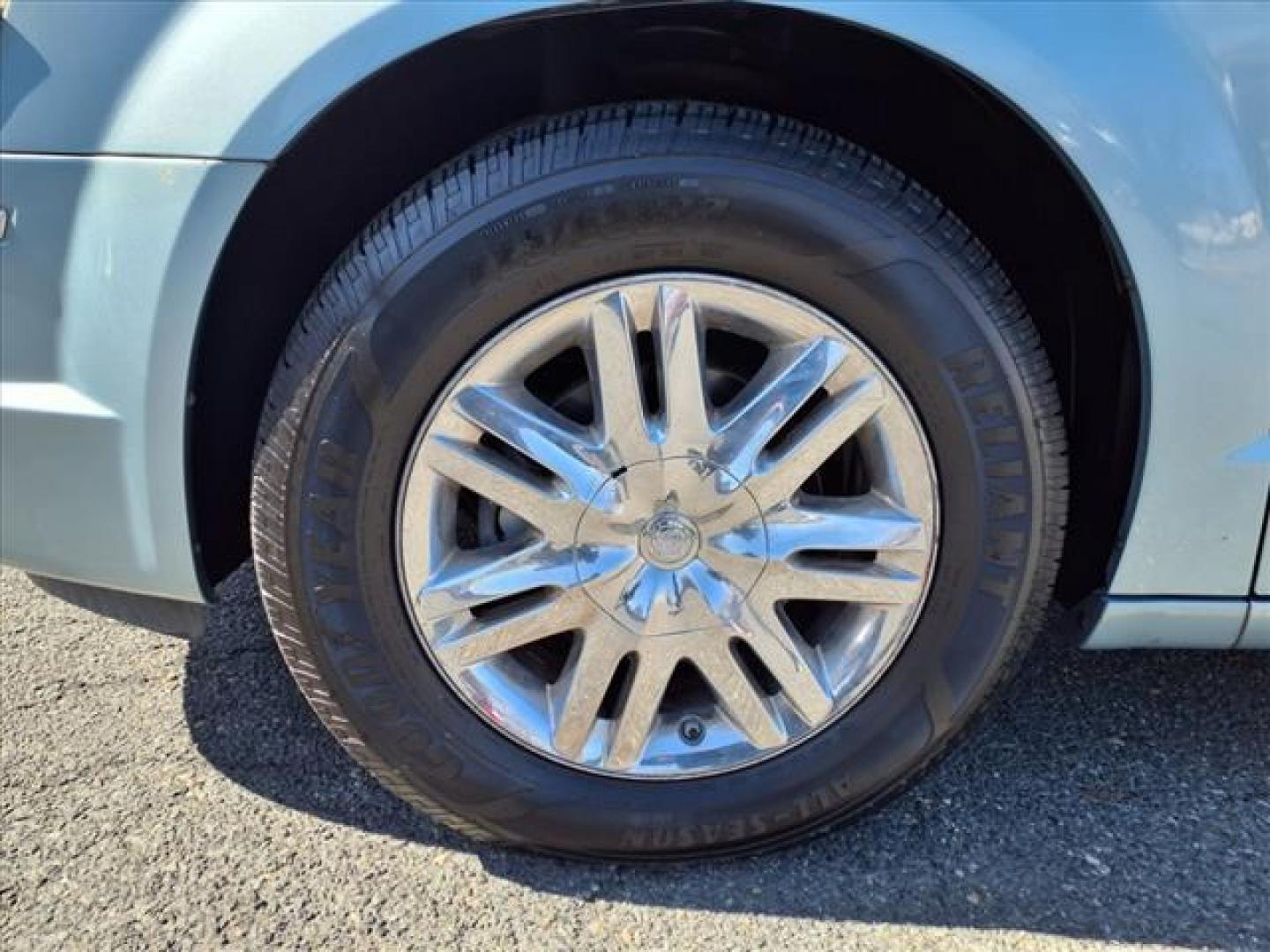 2008 Blue Chrysler Town and Country Limited (2A8HR64X68R) with an 4.0L 6 Cylinder Fuel Injected engine, Automatic transmission, located at 50 Eastern Blvd., Essex, MD, 21221, (410) 686-3444, 39.304367, -76.484947 - Photo#6