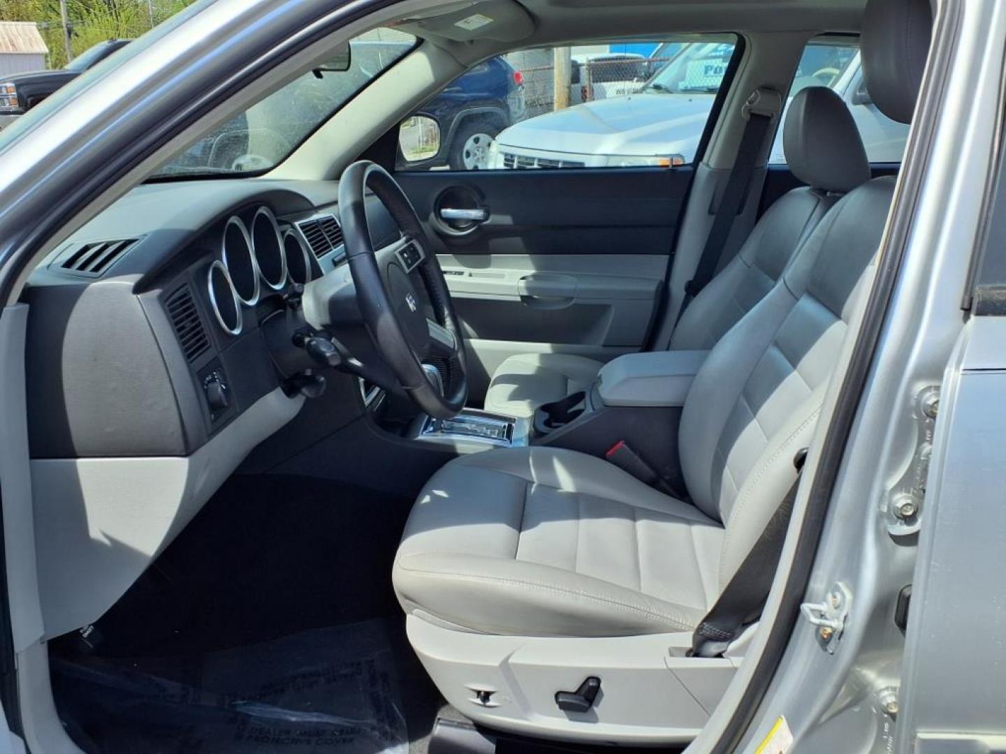 2007 Bright Silver Metallic Clearcoat Dodge Charger RT (2B3KA53H77H) with an 5.7L 5.7L V8 overhead valve 16V Sequential-Port F.I. engine, 5-Speed Shiftable Automatic transmission, located at 50 Eastern Blvd., Essex, MD, 21221, (410) 686-3444, 39.304367, -76.484947 - Photo#11
