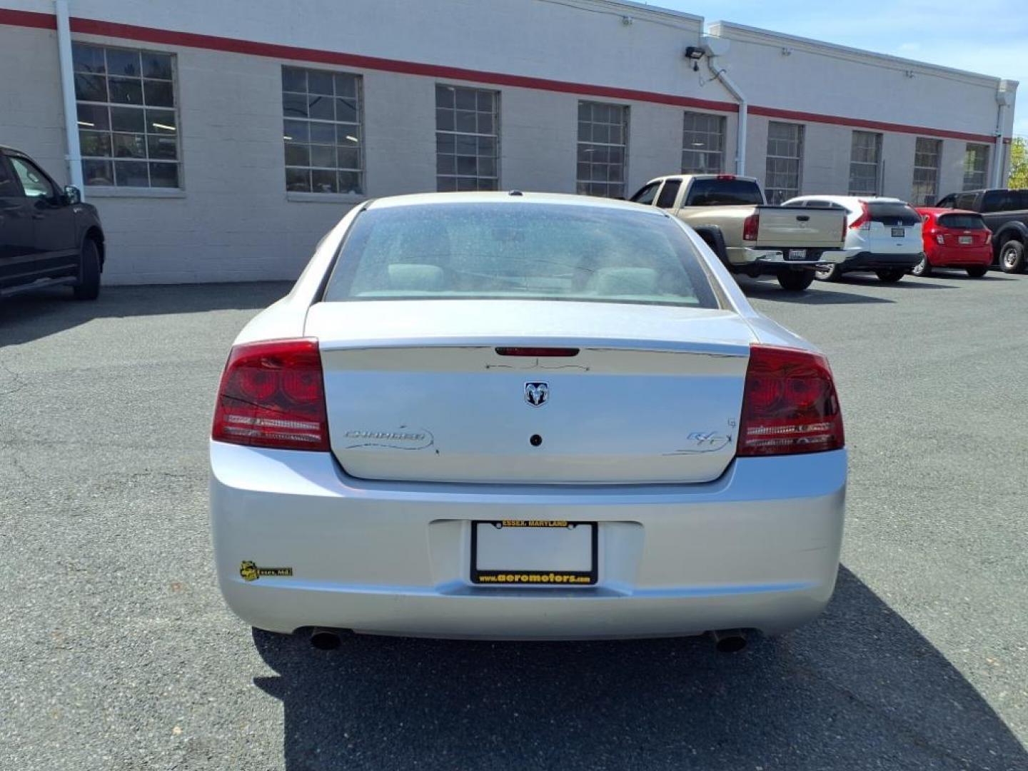 2007 Bright Silver Metallic Clearcoat Dodge Charger RT (2B3KA53H77H) with an 5.7L 5.7L V8 overhead valve 16V Sequential-Port F.I. engine, 5-Speed Shiftable Automatic transmission, located at 50 Eastern Blvd., Essex, MD, 21221, (410) 686-3444, 39.304367, -76.484947 - Photo#3