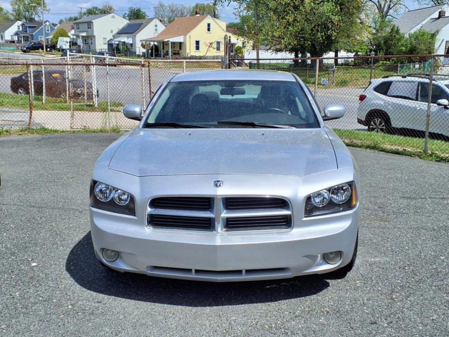 2007 Bright Silver Metallic Clearcoat Dodge Charger RT (2B3KA53H77H) with an 5.7L 5.7L V8 overhead valve 16V Sequential-Port F.I. engine, 5-Speed Shiftable Automatic transmission, located at 50 Eastern Blvd., Essex, MD, 21221, (410) 686-3444, 39.304367, -76.484947 - Photo#7