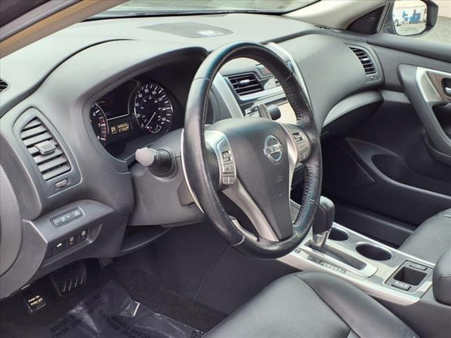 2013 Metallic Slate Nissan Altima 3.5 SL (1N4BL3AP8DN) with an 3.5L 6 Cylinder Sequential Fuel Injection engine, Automatic transmission, located at 50 Eastern Blvd., Essex, MD, 21221, (410) 686-3444, 39.304367, -76.484947 - Photo#9