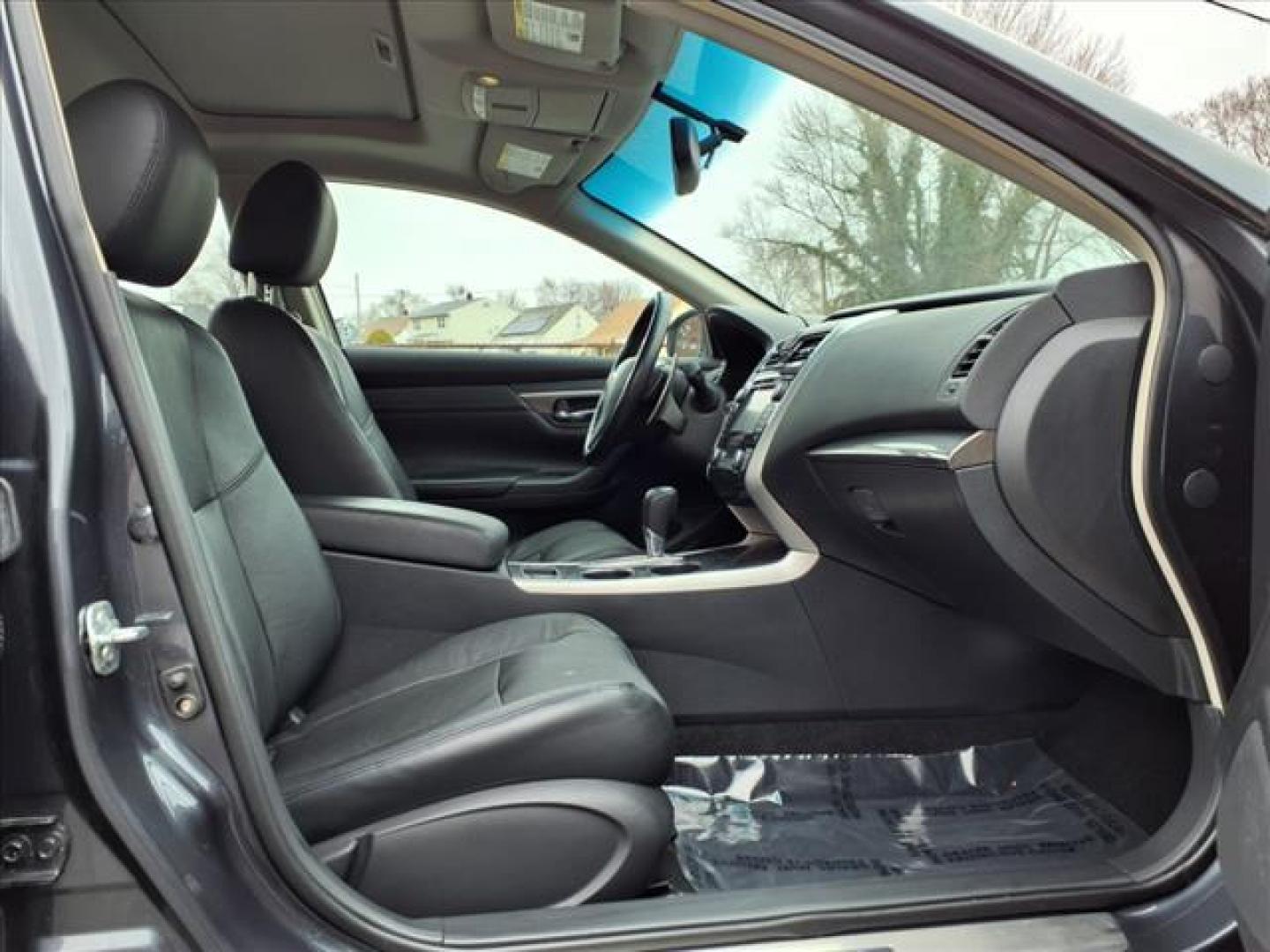 2013 Metallic Slate Nissan Altima 3.5 SL (1N4BL3AP8DN) with an 3.5L 6 Cylinder Sequential Fuel Injection engine, Automatic transmission, located at 50 Eastern Blvd., Essex, MD, 21221, (410) 686-3444, 39.304367, -76.484947 - Photo#16