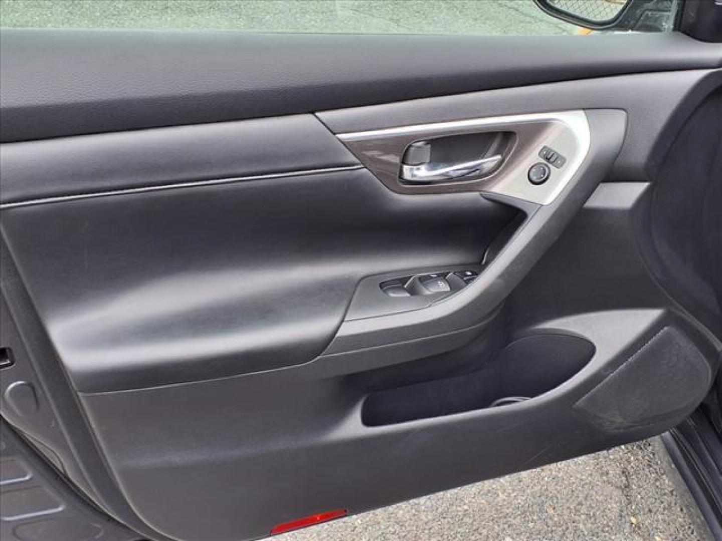 2013 Metallic Slate Nissan Altima 3.5 SL (1N4BL3AP8DN) with an 3.5L 6 Cylinder Sequential Fuel Injection engine, Automatic transmission, located at 50 Eastern Blvd., Essex, MD, 21221, (410) 686-3444, 39.304367, -76.484947 - Photo#8
