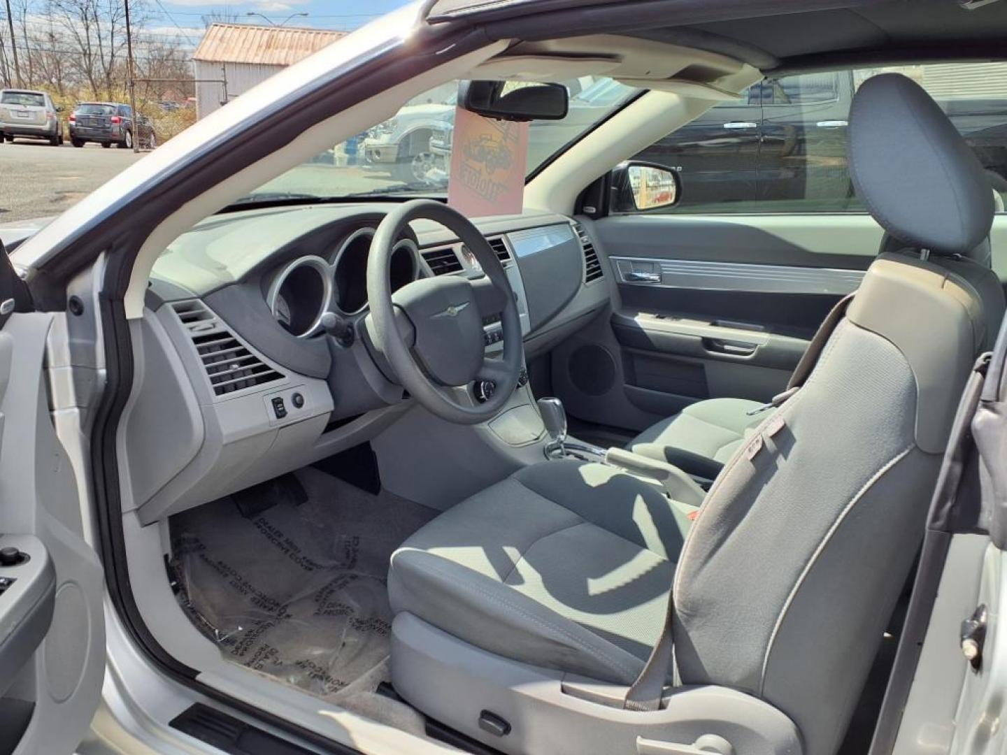2008 Silver Chrysler Sebring 2DRCV (1C3LC55RX8N) with an 2.7L 6 Cylinder Sequential-Port F.I. engine, Automatic transmission, located at 50 Eastern Blvd., Essex, MD, 21221, (410) 686-3444, 39.304367, -76.484947 - Photo#11