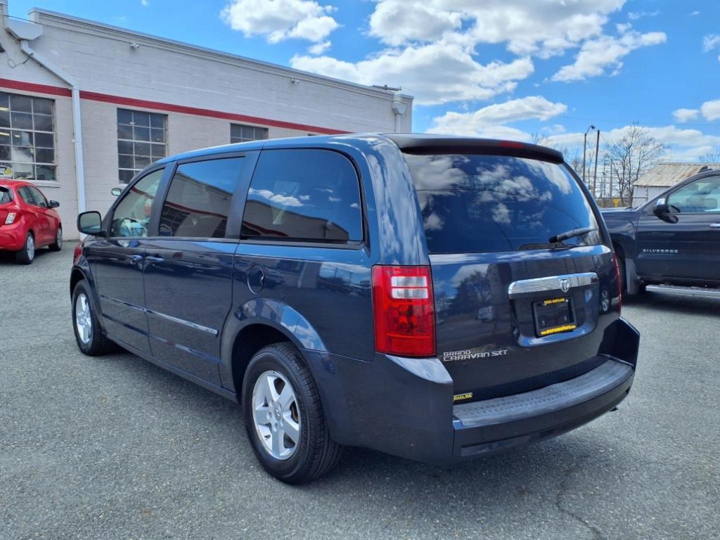 2008 Modern Blue Pearlcoat Dodge Grand Caravan SXT (1D8HN54P88B) with an 3.8L 6 Cylinder Sequential-Port F.I. engine, Automatic transmission, located at 50 Eastern Blvd., Essex, MD, 21221, (410) 686-3444, 39.304367, -76.484947 - Photo#2