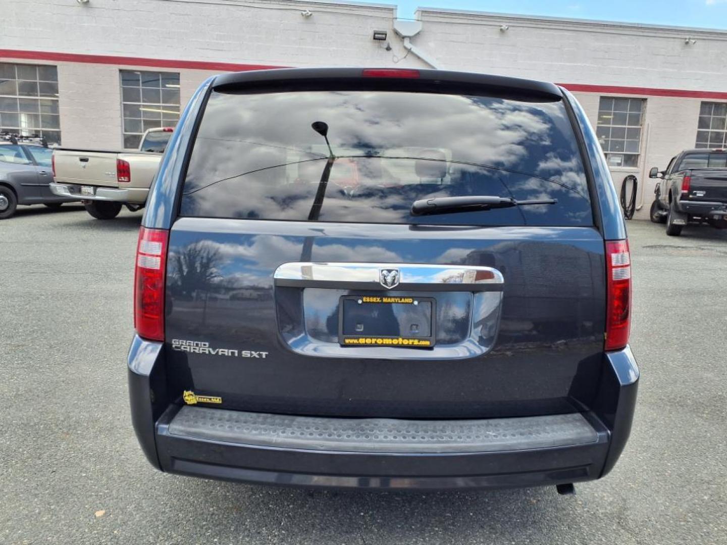 2008 Modern Blue Pearlcoat Dodge Grand Caravan SXT (1D8HN54P88B) with an 3.8L 6 Cylinder Sequential-Port F.I. engine, Automatic transmission, located at 50 Eastern Blvd., Essex, MD, 21221, (410) 686-3444, 39.304367, -76.484947 - Photo#3