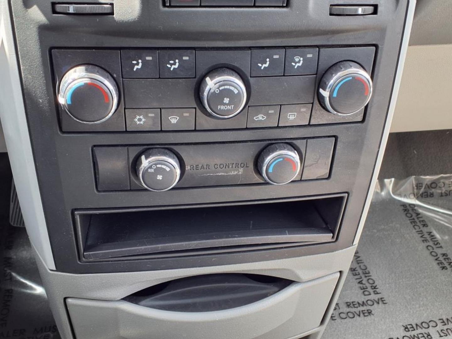 2008 Modern Blue Pearlcoat Dodge Grand Caravan SXT (1D8HN54P88B) with an 3.8L 6 Cylinder Sequential-Port F.I. engine, Automatic transmission, located at 50 Eastern Blvd., Essex, MD, 21221, (410) 686-3444, 39.304367, -76.484947 - Photo#21