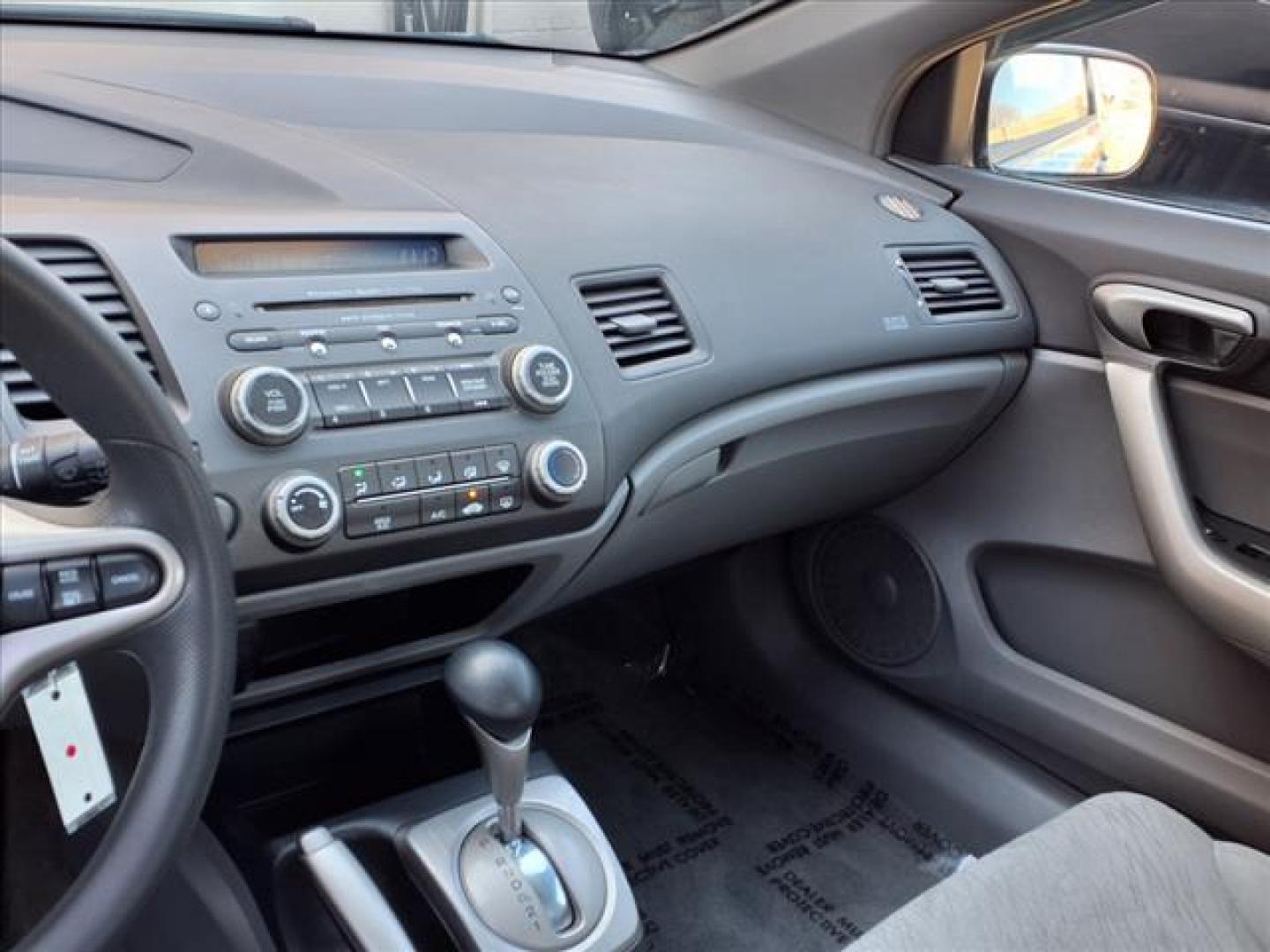 2006 Blue Honda Civic EX (2HGFG12836H) with an 1.8L 4 Cylinder Fuel Injected engine, Automatic transmission, located at 50 Eastern Blvd., Essex, MD, 21221, (410) 686-3444, 39.304367, -76.484947 - Photo#14