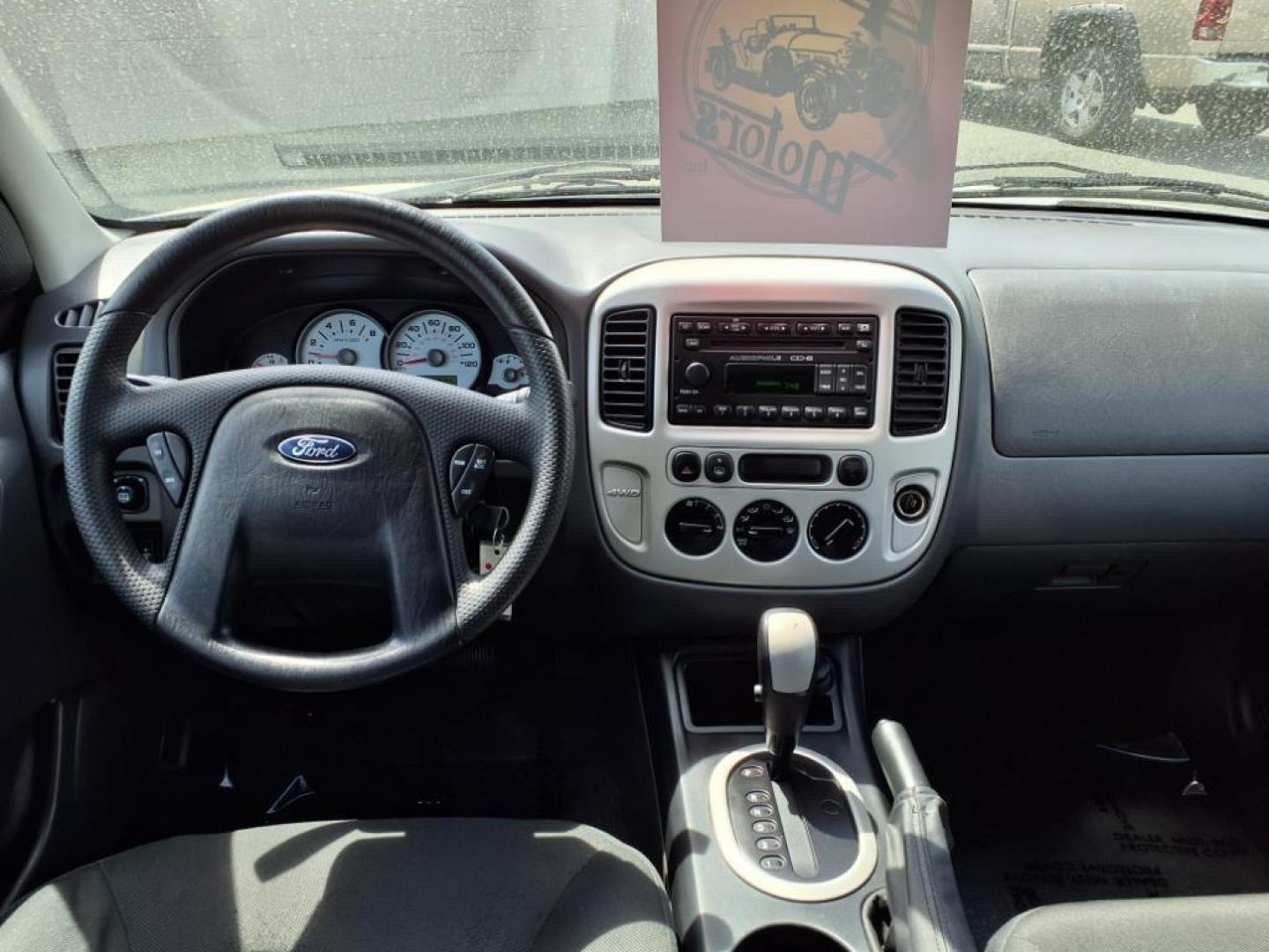 2007 Silver Metallic Clearcoat Ford Escape XLT (1FMYU93137K) with an 3.0L 6 Cylinder Fuel Injected engine, ATAWD transmission, located at 50 Eastern Blvd., Essex, MD, 21221, (410) 686-3444, 39.304367, -76.484947 - Photo#15
