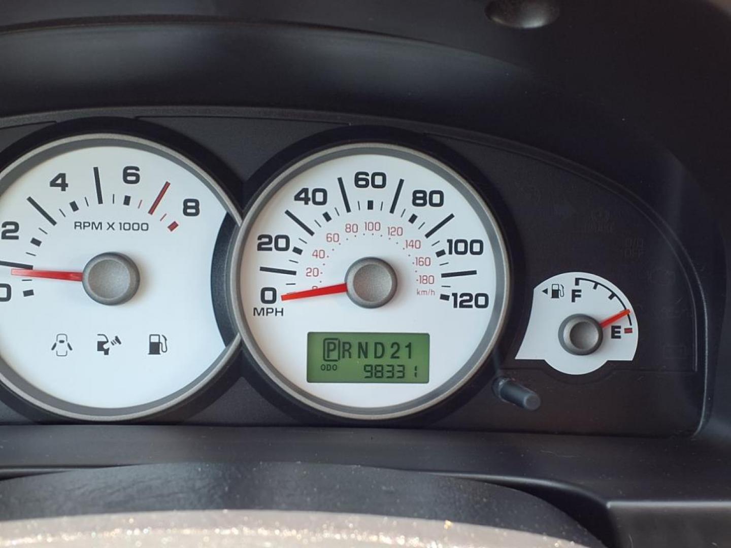 2007 Silver Metallic Clearcoat Ford Escape XLT (1FMYU93137K) with an 3.0L 6 Cylinder Fuel Injected engine, ATAWD transmission, located at 50 Eastern Blvd., Essex, MD, 21221, (410) 686-3444, 39.304367, -76.484947 - Photo#21
