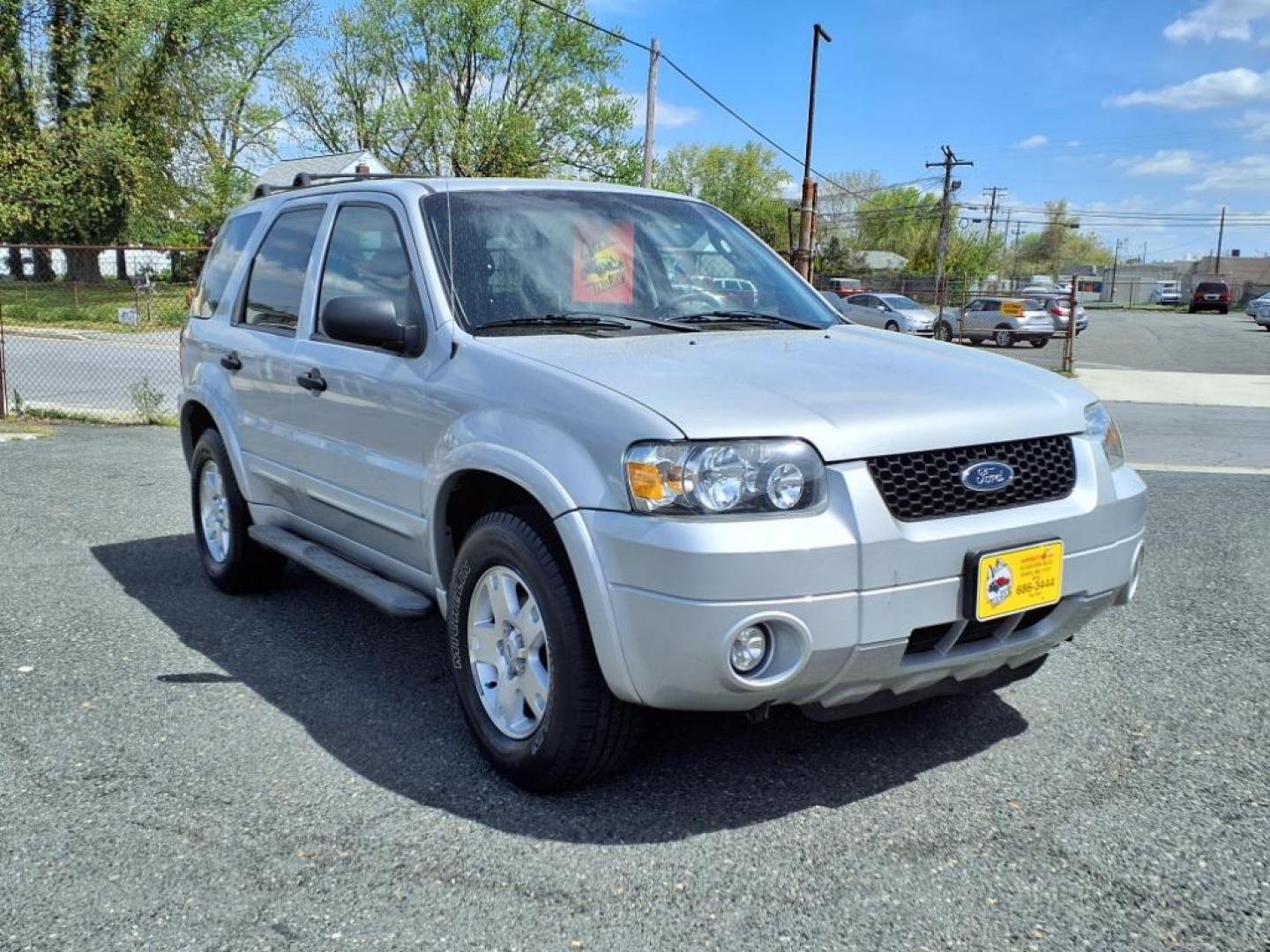 2007 Silver Metallic Clearcoat Ford Escape XLT (1FMYU93137K) with an 3.0L 6 Cylinder Fuel Injected engine, ATAWD transmission, located at 50 Eastern Blvd., Essex, MD, 21221, (410) 686-3444, 39.304367, -76.484947 - Photo#7