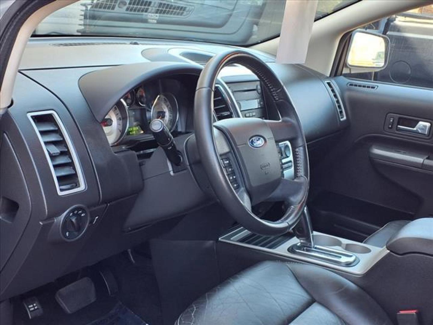 2007 Silver Ford Edge SEL Plus (2FMDK39C17B) with an 3.5L 6 Cylinder Sequential-Port F.I. engine, ATAWD transmission, located at 50 Eastern Blvd., Essex, MD, 21221, (410) 686-3444, 39.304367, -76.484947 - Photo#9