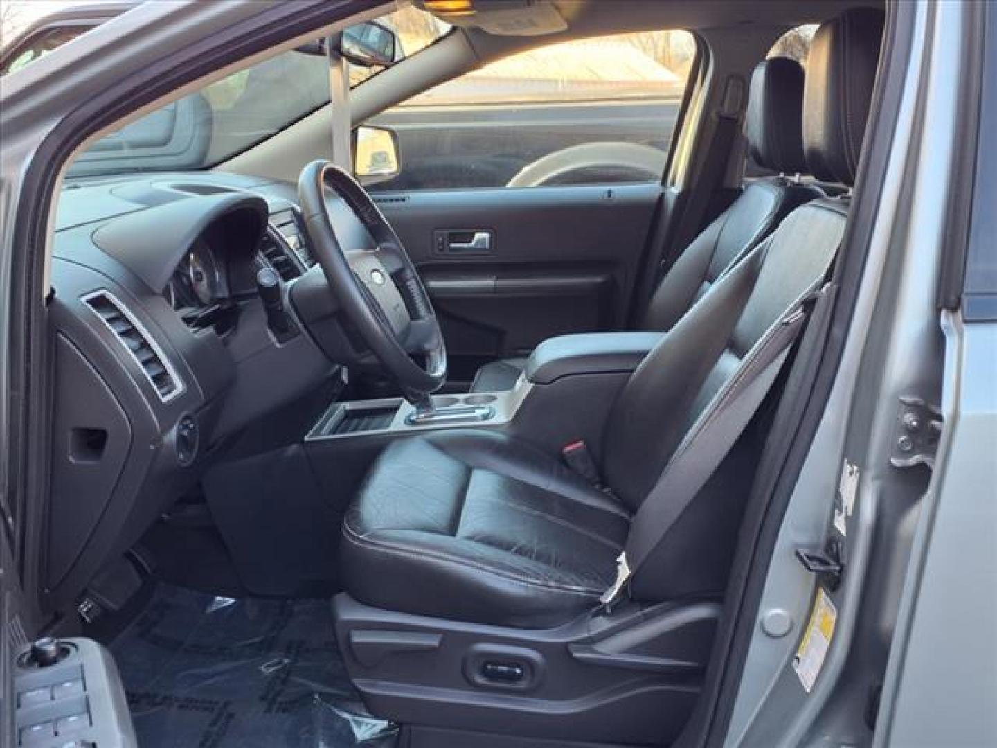 2007 Silver Ford Edge SEL Plus (2FMDK39C17B) with an 3.5L 6 Cylinder Sequential-Port F.I. engine, ATAWD transmission, located at 50 Eastern Blvd., Essex, MD, 21221, (410) 686-3444, 39.304367, -76.484947 - Photo#10