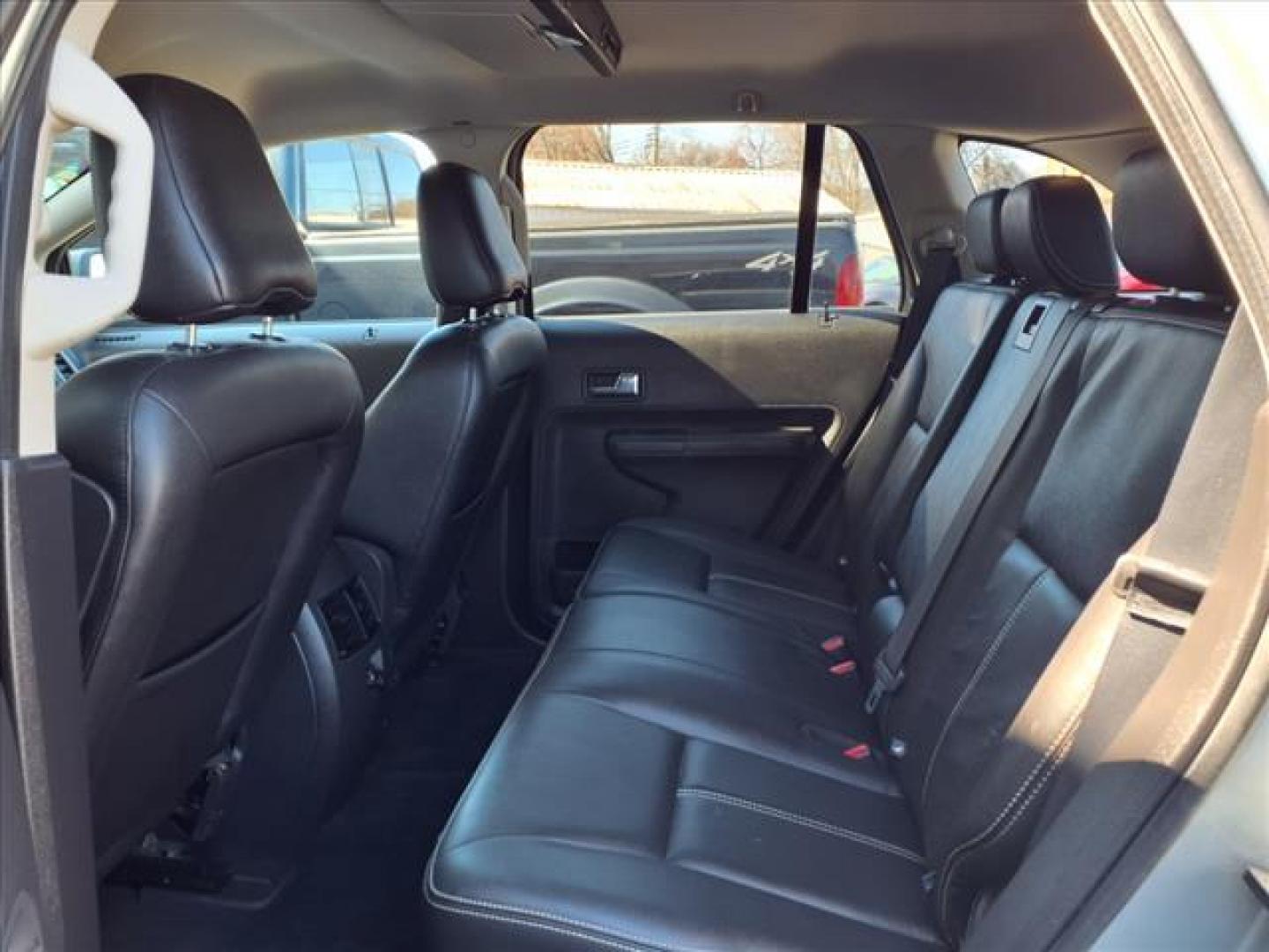 2007 Silver Ford Edge SEL Plus (2FMDK39C17B) with an 3.5L 6 Cylinder Sequential-Port F.I. engine, ATAWD transmission, located at 50 Eastern Blvd., Essex, MD, 21221, (410) 686-3444, 39.304367, -76.484947 - Photo#11