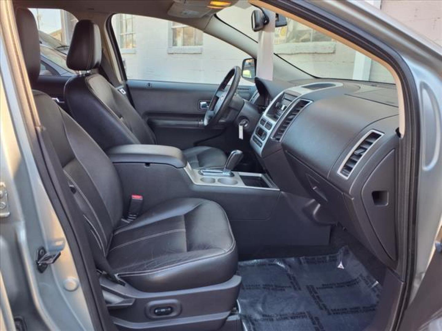 2007 Silver Ford Edge SEL Plus (2FMDK39C17B) with an 3.5L 6 Cylinder Sequential-Port F.I. engine, ATAWD transmission, located at 50 Eastern Blvd., Essex, MD, 21221, (410) 686-3444, 39.304367, -76.484947 - Photo#15