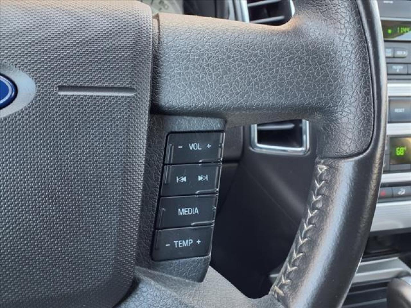 2007 Silver Ford Edge SEL Plus (2FMDK39C17B) with an 3.5L 6 Cylinder Sequential-Port F.I. engine, ATAWD transmission, located at 50 Eastern Blvd., Essex, MD, 21221, (410) 686-3444, 39.304367, -76.484947 - Photo#20