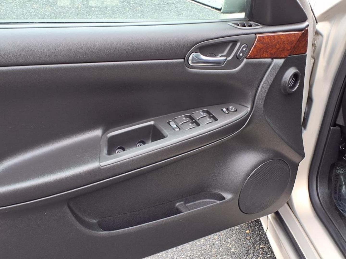 2011 Gold Mist Metallic Chevrolet Impala LT (2G1WB5EKXB1) with an 3.5L 6 Cylinder Fuel Injected engine, Automatic transmission, located at 50 Eastern Blvd., Essex, MD, 21221, (410) 686-3444, 39.304367, -76.484947 - Photo#9