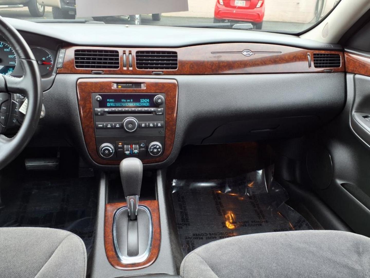 2011 Gold Mist Metallic Chevrolet Impala LT (2G1WB5EKXB1) with an 3.5L 6 Cylinder Fuel Injected engine, Automatic transmission, located at 50 Eastern Blvd., Essex, MD, 21221, (410) 686-3444, 39.304367, -76.484947 - Photo#15