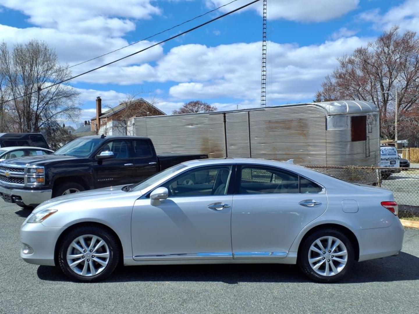 2010 Tungsten Pearl Lexus ES 350 Base (JTHBK1EG4A2) with an 3.5L 6 Cylinder Fuel Injected engine, Automatic transmission, located at 50 Eastern Blvd., Essex, MD, 21221, (410) 686-3444, 39.304367, -76.484947 - Photo#1
