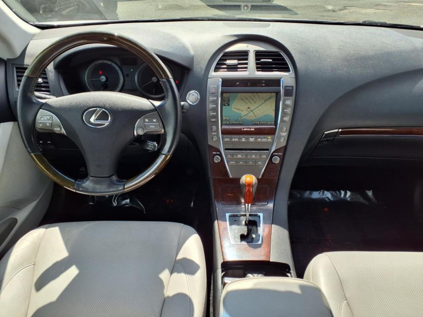 2010 Tungsten Pearl Lexus ES 350 Base (JTHBK1EG4A2) with an 3.5L 6 Cylinder Fuel Injected engine, Automatic transmission, located at 50 Eastern Blvd., Essex, MD, 21221, (410) 686-3444, 39.304367, -76.484947 - Photo#14