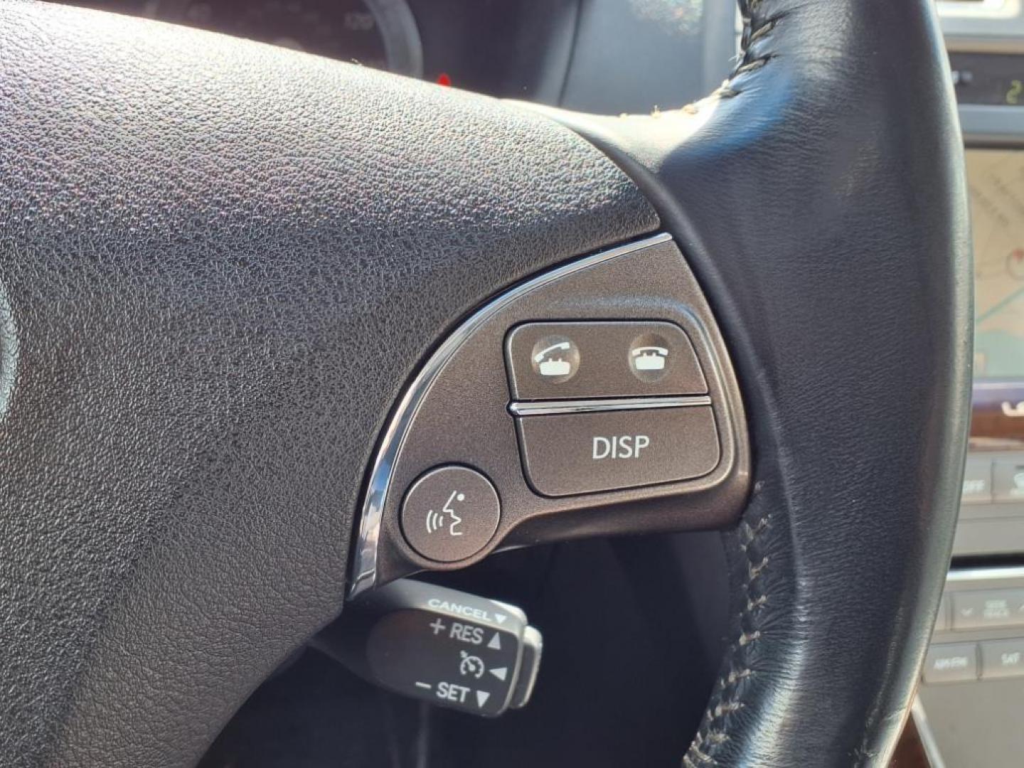 2010 Tungsten Pearl Lexus ES 350 Base (JTHBK1EG4A2) with an 3.5L 6 Cylinder Fuel Injected engine, Automatic transmission, located at 50 Eastern Blvd., Essex, MD, 21221, (410) 686-3444, 39.304367, -76.484947 - Photo#23