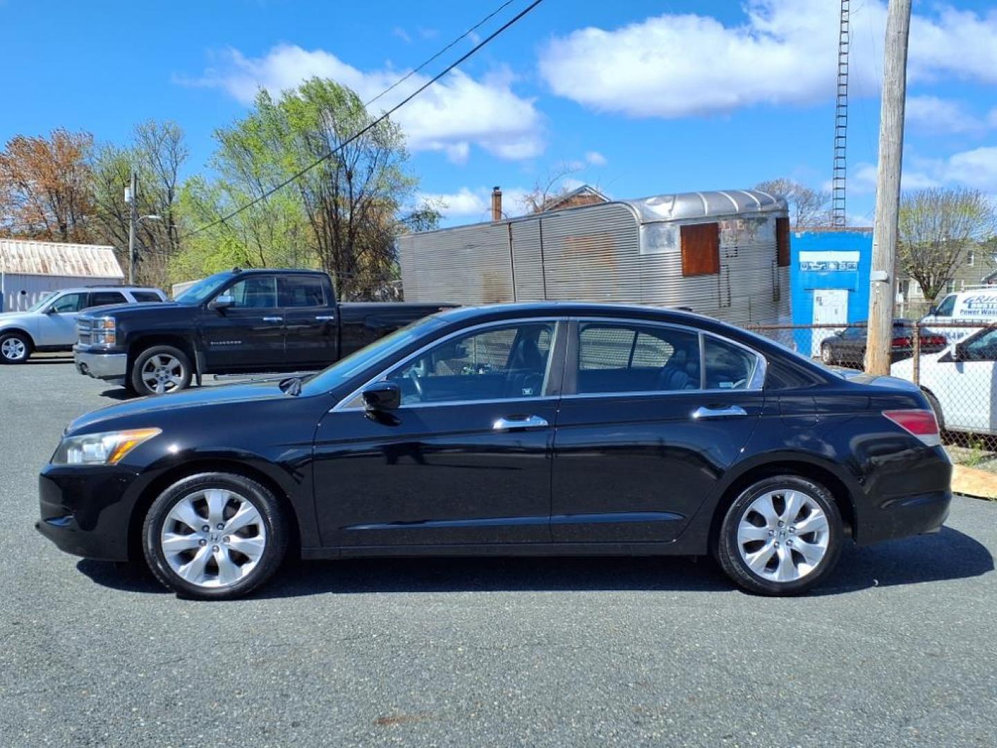 2008 Nighthawk Black Pearl Honda Accord EX-L V6 (1HGCP36808A) with an 3.5L 3.5L V6 268hp 248ft. lbs. Sequential-Port F.I. engine, 5 Speed Automatic transmission, located at 50 Eastern Blvd., Essex, MD, 21221, (410) 686-3444, 39.304367, -76.484947 - Photo#1