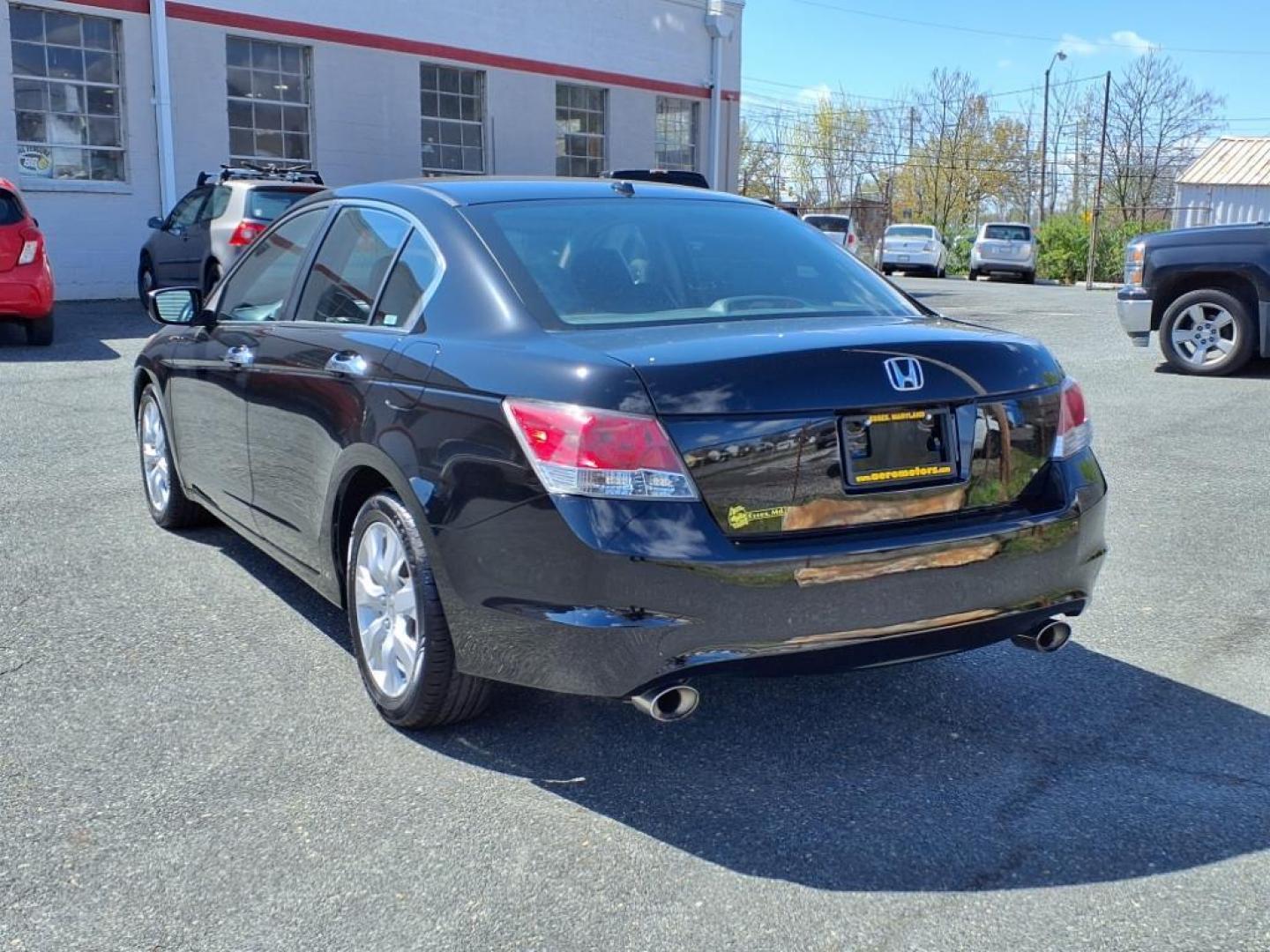 2008 Nighthawk Black Pearl Honda Accord EX-L V6 (1HGCP36808A) with an 3.5L 3.5L V6 268hp 248ft. lbs. Sequential-Port F.I. engine, 5 Speed Automatic transmission, located at 50 Eastern Blvd., Essex, MD, 21221, (410) 686-3444, 39.304367, -76.484947 - Photo#2