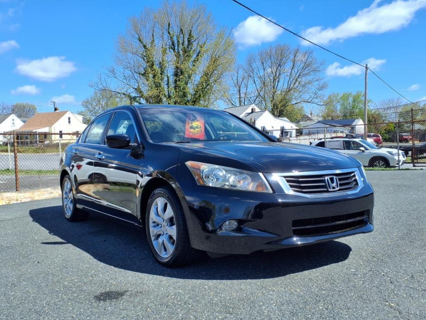 2008 Nighthawk Black Pearl Honda Accord EX-L V6 (1HGCP36808A) with an 3.5L 3.5L V6 268hp 248ft. lbs. Sequential-Port F.I. engine, 5 Speed Automatic transmission, located at 50 Eastern Blvd., Essex, MD, 21221, (410) 686-3444, 39.304367, -76.484947 - Photo#5