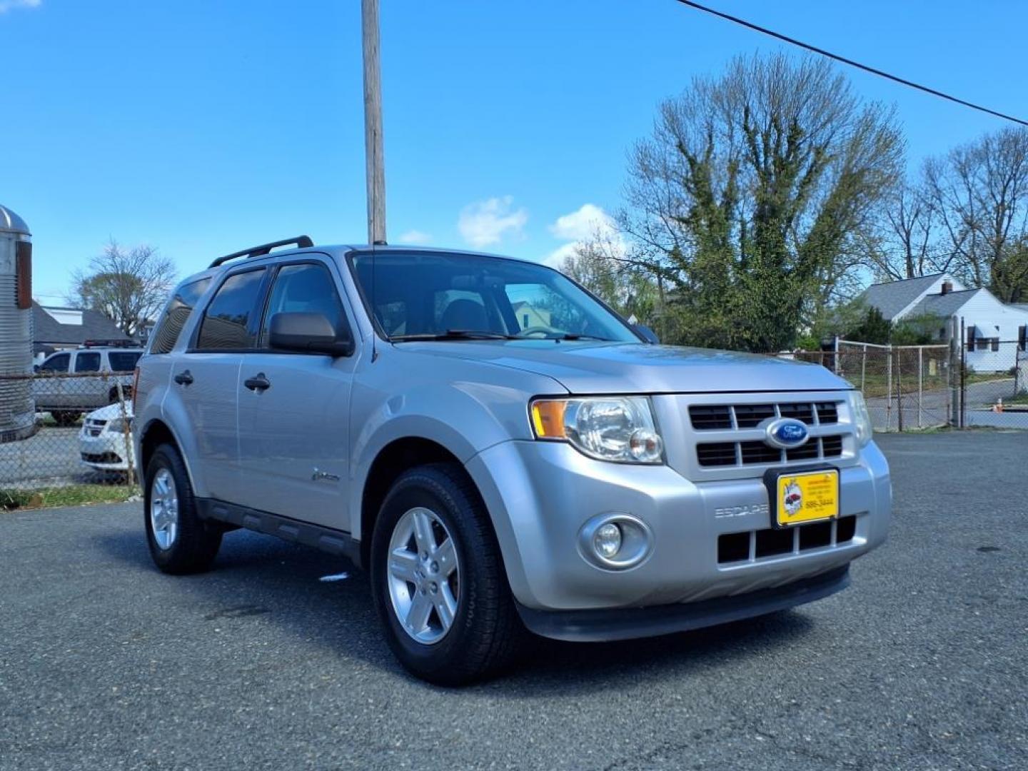 2011 Ingot Silver Metallic Ford Escape Hybrid Base (1FMCU5K30BK) with an 2.5L 2.5L Hybrid I4 153hp 136ft. lbs. Sequential-Port F.I. engine, CVT transmission, located at 50 Eastern Blvd., Essex, MD, 21221, (410) 686-3444, 39.304367, -76.484947 - Photo#7