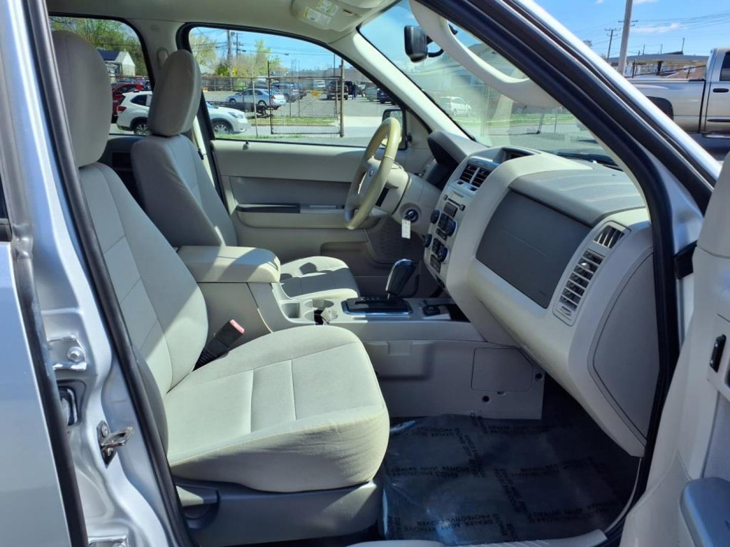 2011 Ingot Silver Metallic Ford Escape Hybrid Base (1FMCU5K30BK) with an 2.5L 2.5L Hybrid I4 153hp 136ft. lbs. Sequential-Port F.I. engine, CVT transmission, located at 50 Eastern Blvd., Essex, MD, 21221, (410) 686-3444, 39.304367, -76.484947 - Photo#17