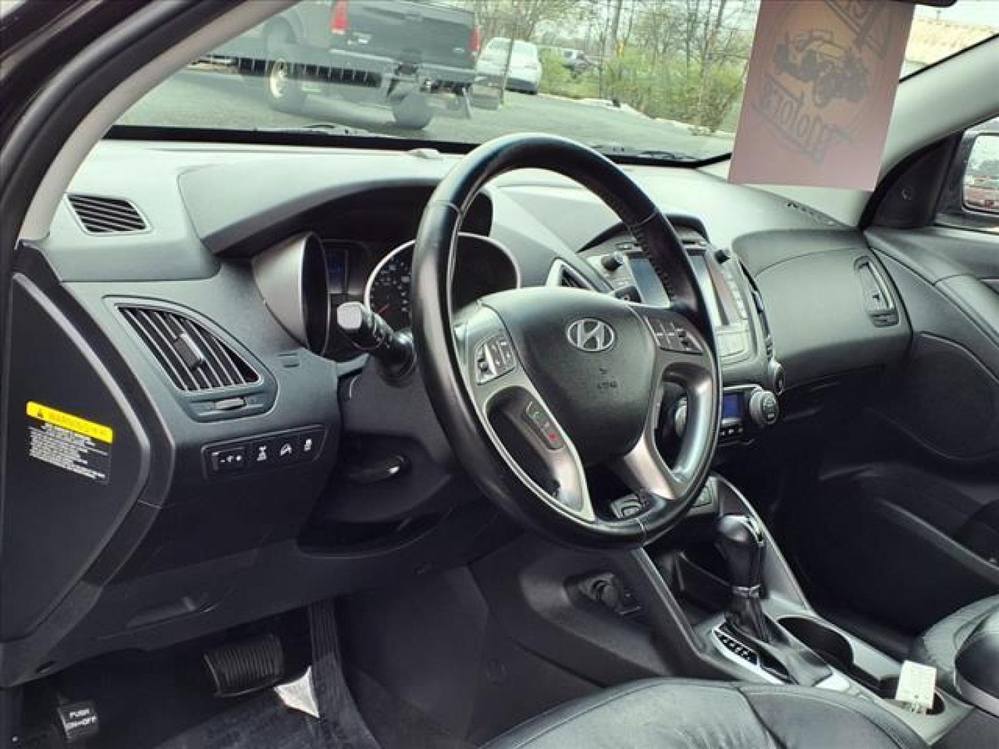 2015 Ash Black Hyundai TUCSON Limited (KM8JUCAG6FU) with an 2.4L 2.4L I4 182hp 177ft. lbs. Fuel Injected engine, 6-Speed Shiftable Automatic transmission, located at 50 Eastern Blvd., Essex, MD, 21221, (410) 686-3444, 39.304367, -76.484947 - Photo#11