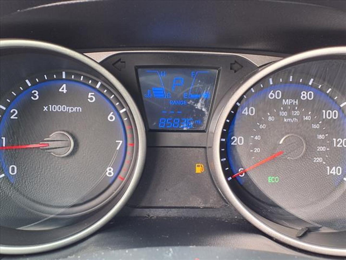 2015 Ash Black Hyundai TUCSON Limited (KM8JUCAG6FU) with an 2.4L 2.4L I4 182hp 177ft. lbs. Fuel Injected engine, 6-Speed Shiftable Automatic transmission, located at 50 Eastern Blvd., Essex, MD, 21221, (410) 686-3444, 39.304367, -76.484947 - Photo#22