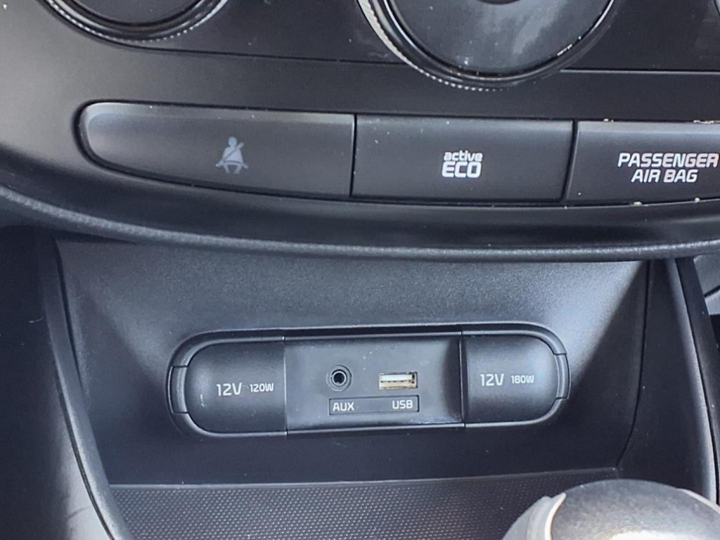 2015 Brown Kia Soul Base (KNDJN2A29F7) with an 1.6L 4 Cylinder Fuel Injected engine, Automatic transmission, located at 50 Eastern Blvd., Essex, MD, 21221, (410) 686-3444, 39.304367, -76.484947 - Photo#20