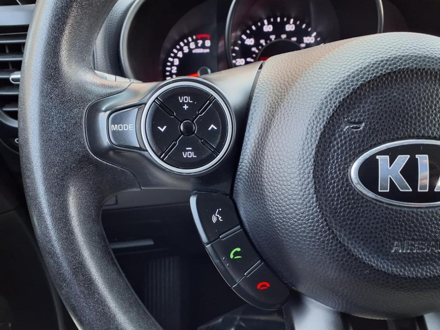 2015 Brown Kia Soul Base (KNDJN2A29F7) with an 1.6L 4 Cylinder Fuel Injected engine, Automatic transmission, located at 50 Eastern Blvd., Essex, MD, 21221, (410) 686-3444, 39.304367, -76.484947 - Photo#21