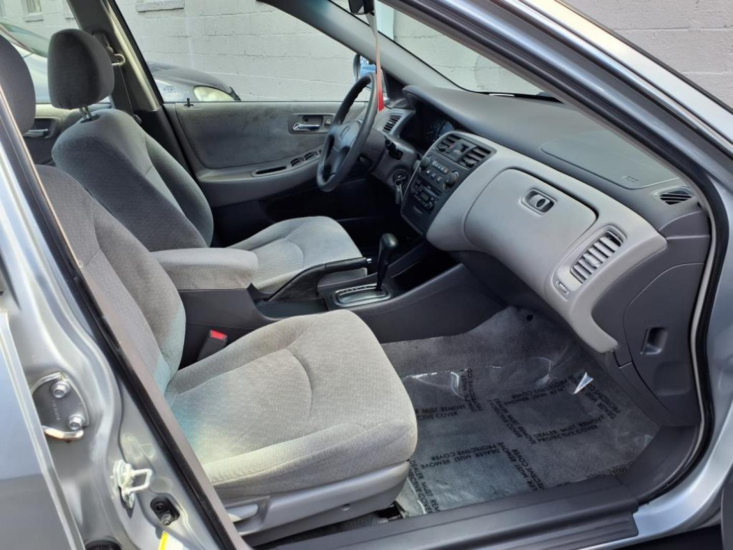 2002 Satin Silver Metallic Honda Accord LX V-6 (1HGCG16402A) with an 3.0L 6 Cylinder Fuel Injected engine, Automatic transmission, located at 50 Eastern Blvd., Essex, MD, 21221, (410) 686-3444, 39.304367, -76.484947 - Photo#16