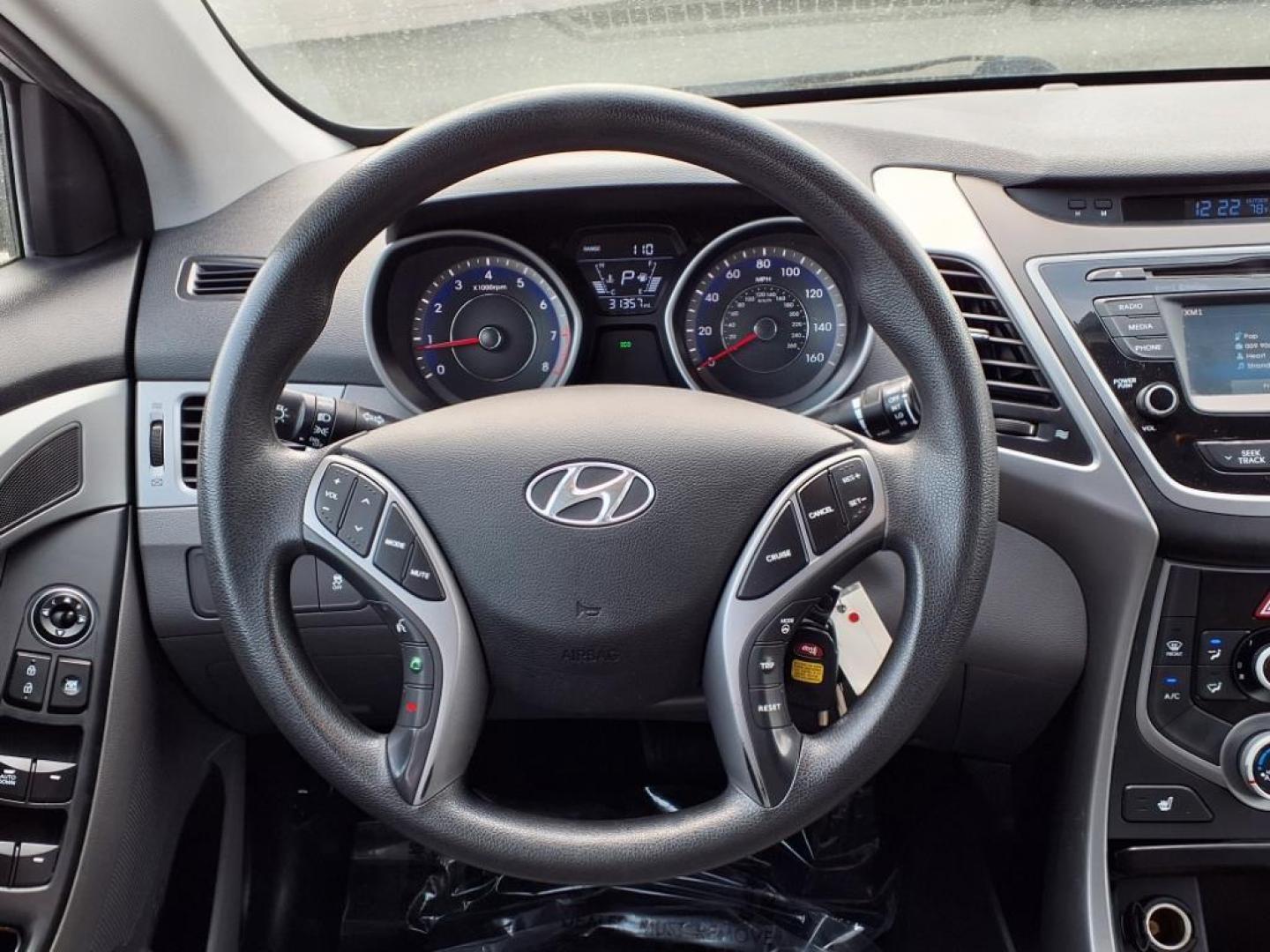 2014 Radiant Silver Hyundai ELANTRA SE (KMHDH4AE8EU) with an 1.8L 1.8L I4 145hp 130ft. lbs. Sequential-Port F.I. engine, 6-Speed Shiftable Automatic transmission, located at 50 Eastern Blvd., Essex, MD, 21221, (410) 686-3444, 39.304367, -76.484947 - Photo#13