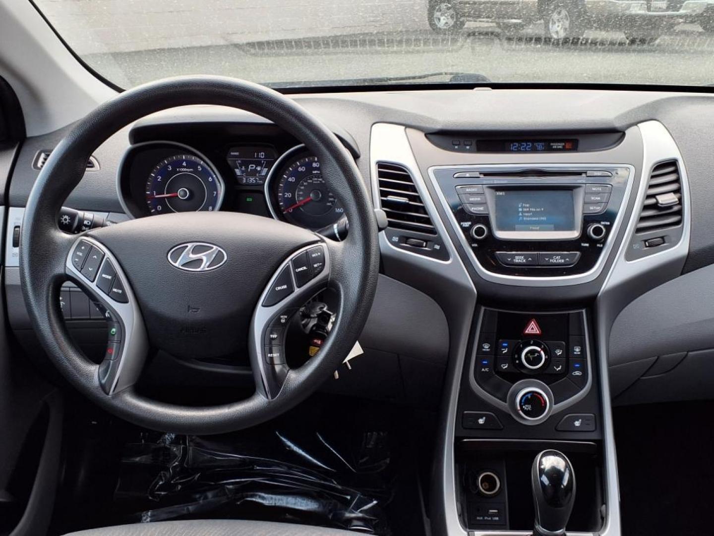 2014 Radiant Silver Hyundai ELANTRA SE (KMHDH4AE8EU) with an 1.8L 1.8L I4 145hp 130ft. lbs. Sequential-Port F.I. engine, 6-Speed Shiftable Automatic transmission, located at 50 Eastern Blvd., Essex, MD, 21221, (410) 686-3444, 39.304367, -76.484947 - Photo#14