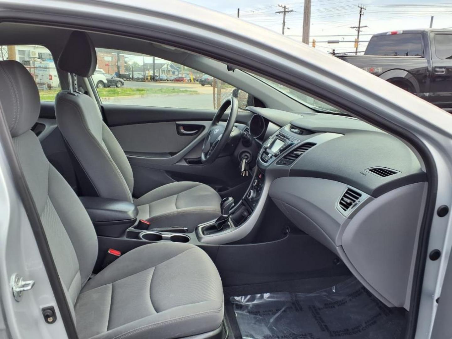2014 Radiant Silver Hyundai ELANTRA SE (KMHDH4AE8EU) with an 1.8L 1.8L I4 145hp 130ft. lbs. Sequential-Port F.I. engine, 6-Speed Shiftable Automatic transmission, located at 50 Eastern Blvd., Essex, MD, 21221, (410) 686-3444, 39.304367, -76.484947 - Photo#16
