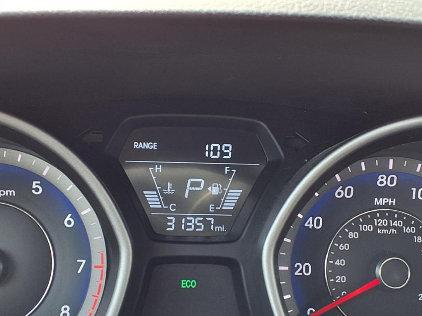 2014 Radiant Silver Hyundai ELANTRA SE (KMHDH4AE8EU) with an 1.8L 1.8L I4 145hp 130ft. lbs. Sequential-Port F.I. engine, 6-Speed Shiftable Automatic transmission, located at 50 Eastern Blvd., Essex, MD, 21221, (410) 686-3444, 39.304367, -76.484947 - Photo#21
