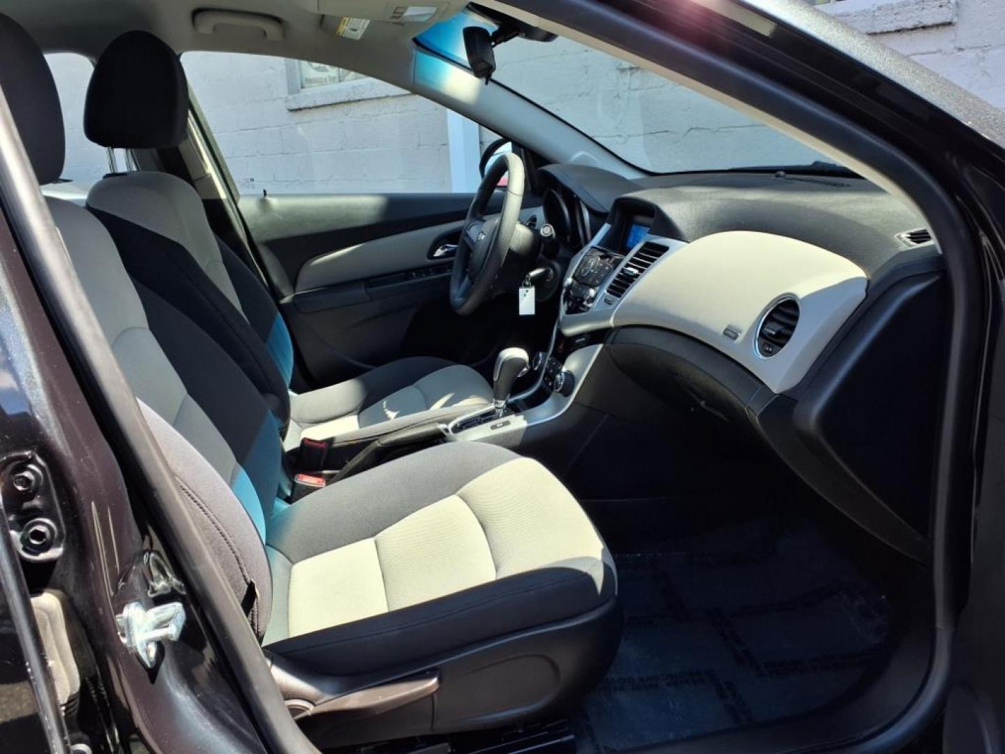 2016 Black Granite Metallic Chevrolet Cruze LS Auto (1G1PC5SH9G7) with an 1.8L Ecotec 1.8L Flex Fuel I4 138hp 125ft. lbs. Sequential-Port F.I. engine, 6-Speed Shiftable Automatic w/Overdrive transmission, located at 50 Eastern Blvd., Essex, MD, 21221, (410) 686-3444, 39.304367, -76.484947 - Photo#16