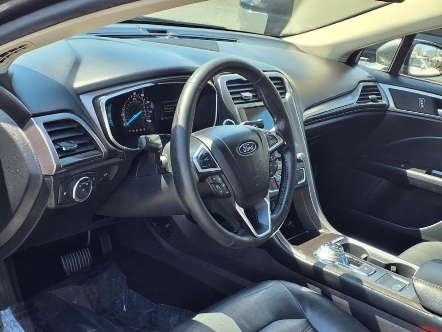2017 Magnetic Ford Fusion SE (3FA6P0HD3HR) with an 1.5L 4 Cylinder Turbocharged engine, Automatic transmission, located at 50 Eastern Blvd., Essex, MD, 21221, (410) 686-3444, 39.304367, -76.484947 - Photo#10