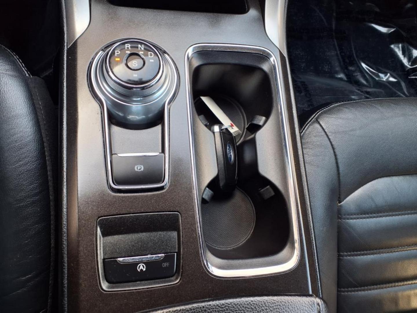 2017 Magnetic Ford Fusion SE (3FA6P0HD3HR) with an 1.5L 4 Cylinder Turbocharged engine, Automatic transmission, located at 50 Eastern Blvd., Essex, MD, 21221, (410) 686-3444, 39.304367, -76.484947 - Photo#18