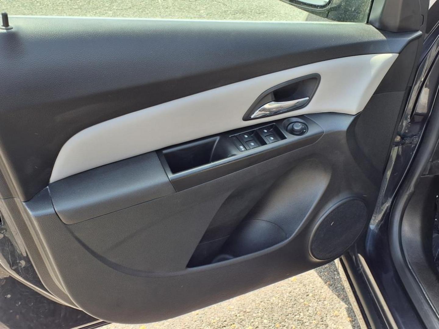 2014 Blue Ray Metallic Chevrolet Cruze 1LT Auto (1G1PC5SBXE7) with an 1.4L 4 Cylinder Sequential-Port F.I. engine, Automatic transmission, located at 50 Eastern Blvd., Essex, MD, 21221, (410) 686-3444, 39.304367, -76.484947 - Photo#9