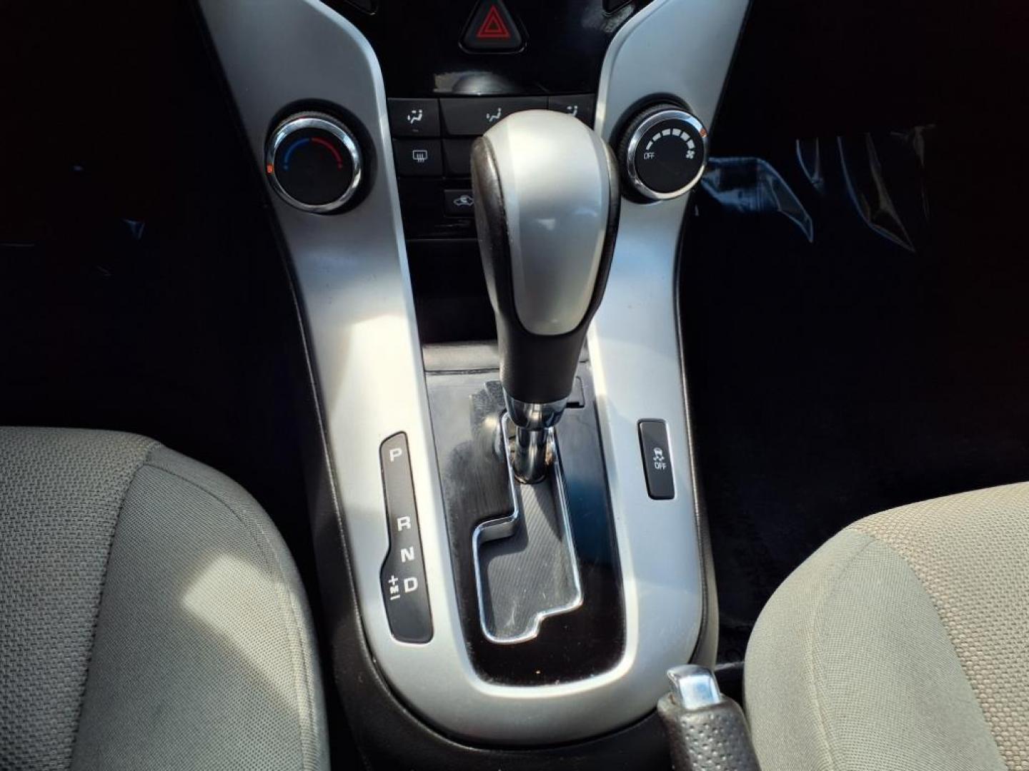 2014 Blue Ray Metallic Chevrolet Cruze 1LT Auto (1G1PC5SBXE7) with an 1.4L 4 Cylinder Sequential-Port F.I. engine, Automatic transmission, located at 50 Eastern Blvd., Essex, MD, 21221, (410) 686-3444, 39.304367, -76.484947 - Photo#17