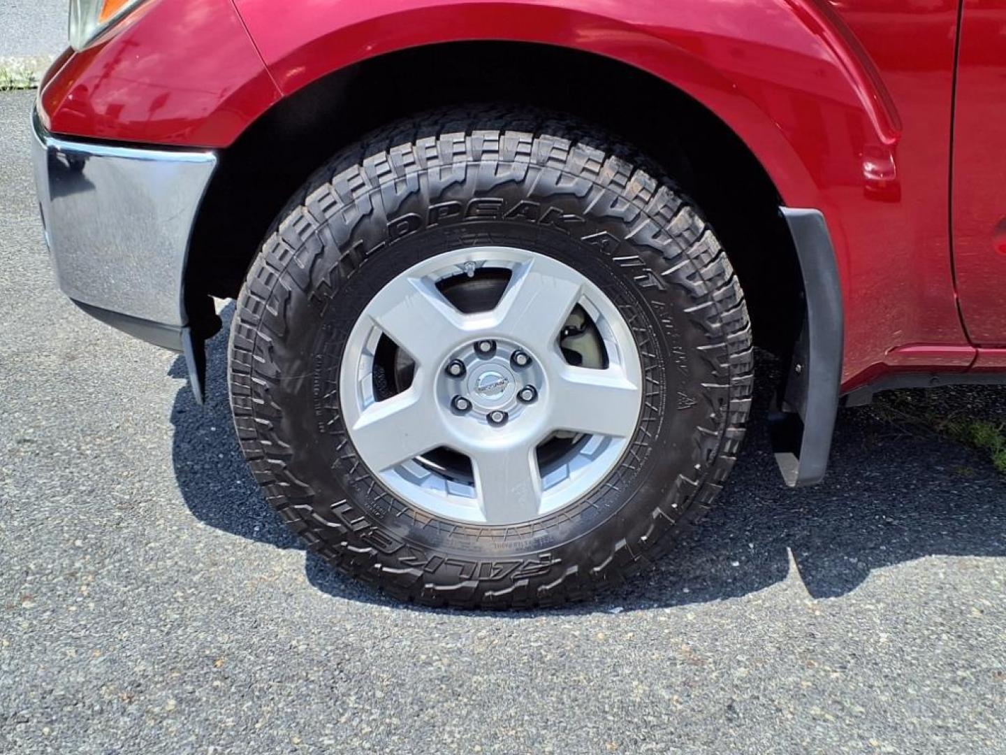 2008 Red Alert Nissan Frontier SE V6 (1N6AD06W08C) with an 4.0L 4.0L V6 261hp 281ft. lbs. Fuel Injected engine, 5-Speed Automatic transmission, located at 50 Eastern Blvd., Essex, MD, 21221, (410) 686-3444, 39.304367, -76.484947 - Photo#9