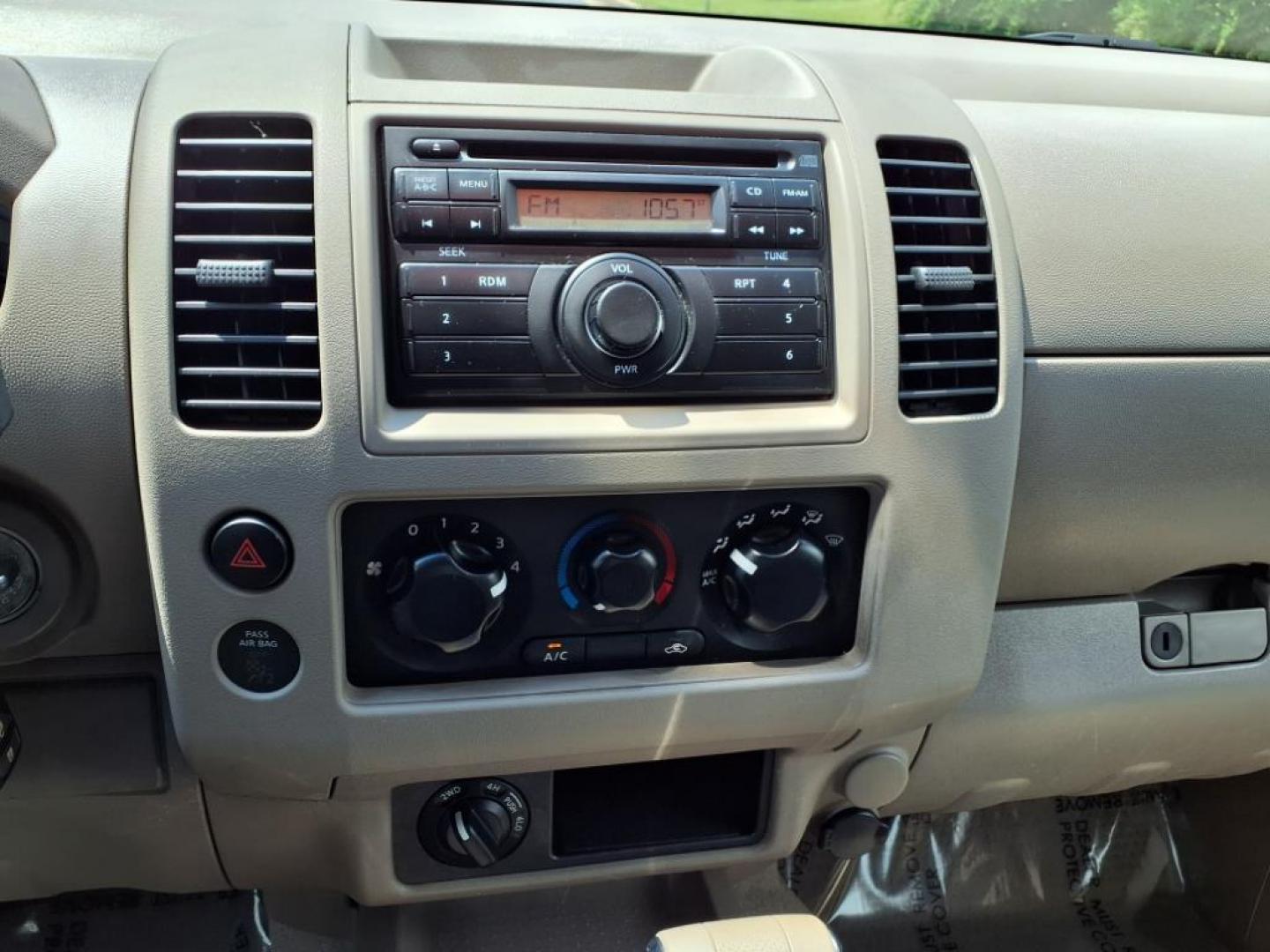 2008 Red Alert Nissan Frontier SE V6 (1N6AD06W08C) with an 4.0L 4.0L V6 261hp 281ft. lbs. Fuel Injected engine, 5-Speed Automatic transmission, located at 50 Eastern Blvd., Essex, MD, 21221, (410) 686-3444, 39.304367, -76.484947 - Photo#18