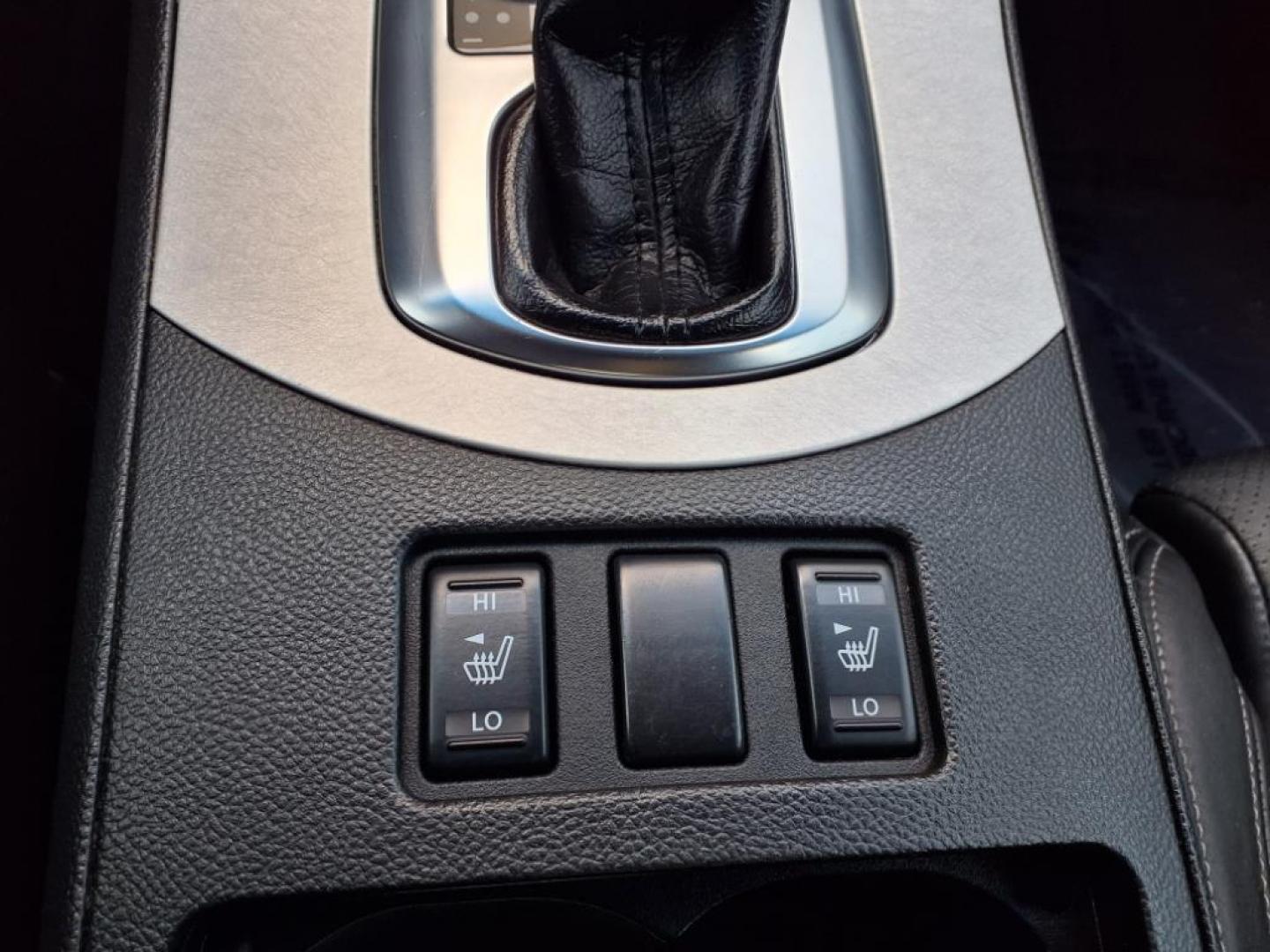 2008 Liquid Platinum INFINITI G37 Sport (JNKCV64E88M) with an 3.7L 3.7L V6 330hp 270ft. lbs. Sequential-Port F.I. engine, 6-Speed Manual transmission, located at 50 Eastern Blvd., Essex, MD, 21221, (410) 686-3444, 39.304367, -76.484947 - Photo#15